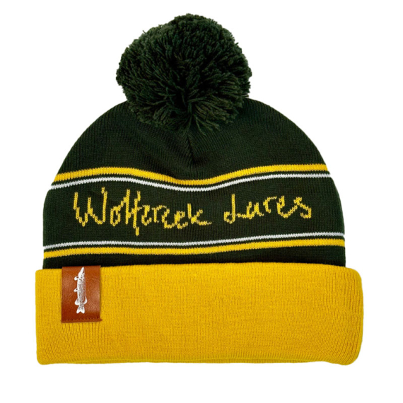 Wolfcreek Classic Logo Pom Pom Beanie - Mustard/Green ryhmässä Vaatteet ja kengät / Lippikset ja päähineet / Lakit & pipot @ Sportfiskeprylar.se (WCL-05-POMPOM-01-MUST-GRN)