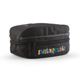 Patagonia Black Hole Cube 6L Unity Text: Ink Black